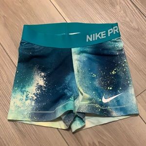 Nike Pro shorts great condition size extra small